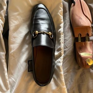 Gucci leather loafer 7+